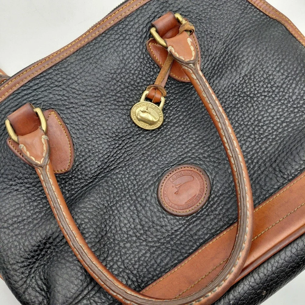 Vtg Dooney & Bourke Leather Dome Satchel Handbag purse Black Duck Charm Talon